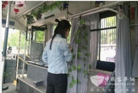 長(zhǎng)沙一公交車(chē)為哺乳媽媽設(shè)“包廂”