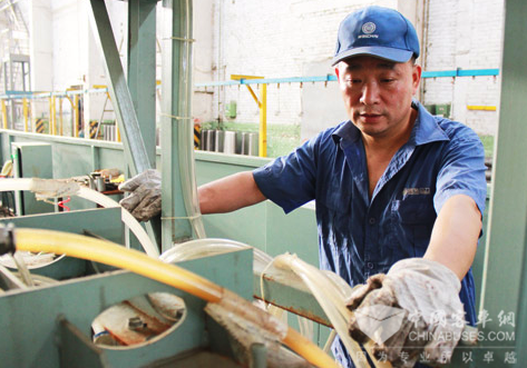 濰柴人“鈑金大師”譚巍嶽：悶聲專注 硬鐵煉成“繞指柔”