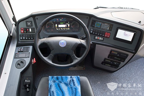 申龍SLK6108TLE0BEVS1純電動(dòng)客車(chē)