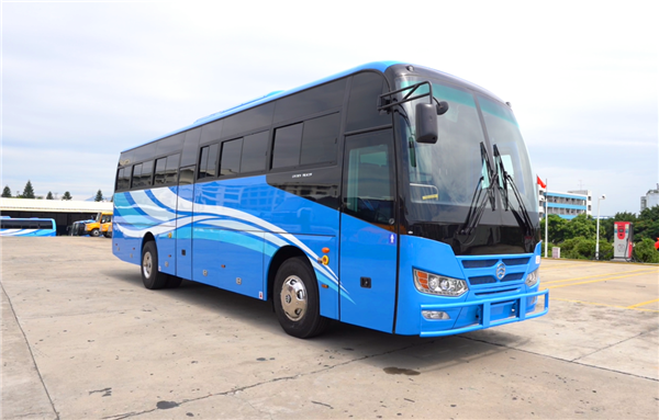 填補當地校車市場空白！120臺金旅校車裝船赴加納