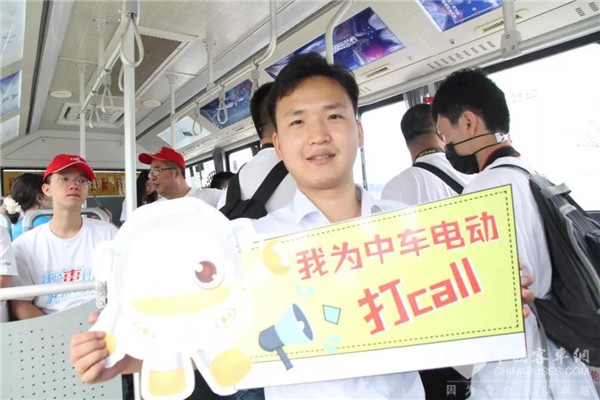 零距離感受中車電動(dòng)“超級(jí)工廠”的獨(dú)特魅力