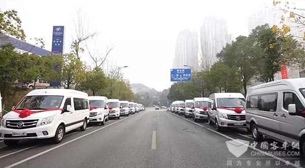 福田汽車 圖雅諾 客運(yùn)新生態(tài) 發(fā)展戰(zhàn)略研討會(huì)