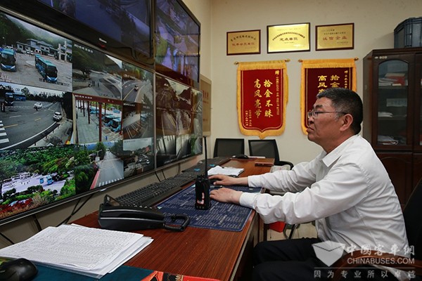 蘇州金龍 海格客車青島嶗山 中國旅行社總社