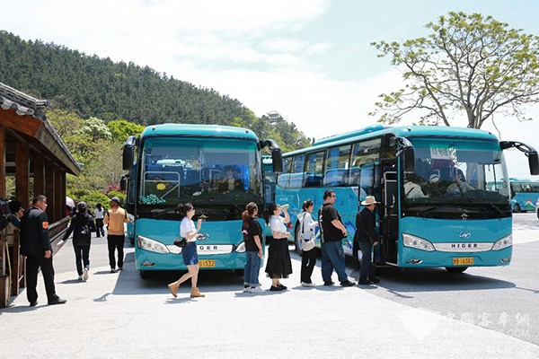 蘇州金龍 海格客車青島嶗山 中國旅行社總社