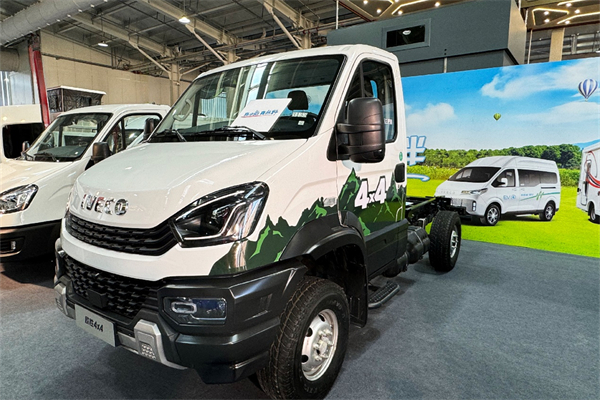從容應對野外路況 依維柯這款車型究竟有何特別？