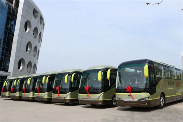助推當(dāng)?shù)馗叨寺糜翁剿髋c布局 中通客車批量交付貴州宸辰嘉暢