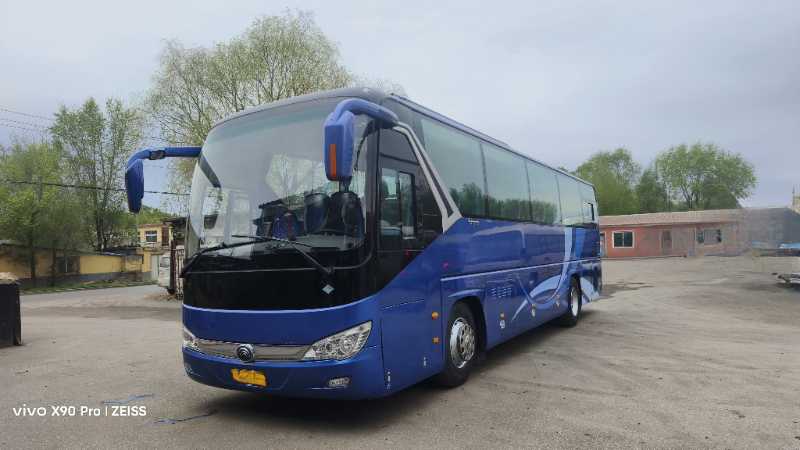 49座東北配天然氣宇通6119氣囊中門(mén)車(chē)