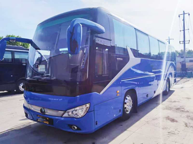 50座大高一公告宇通6120氣囊中門(mén)暖氣車(chē)