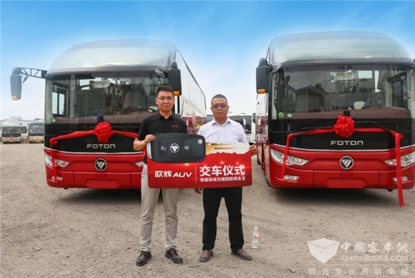 打造絲路文旅新名片 福田歐輝BJ6122交付新疆阿拉爾途騰運輸