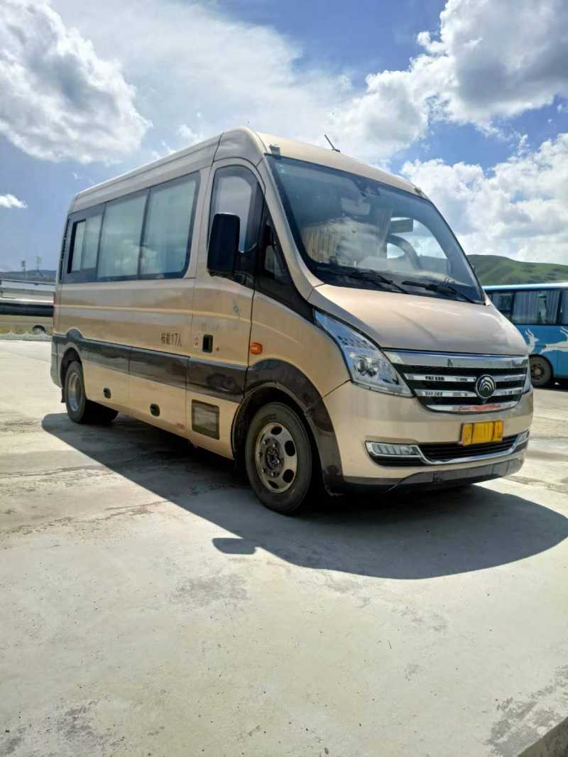 2018年11月 國(guó)五17座獨(dú)立鍋爐水暖宇通CL6中型車 
