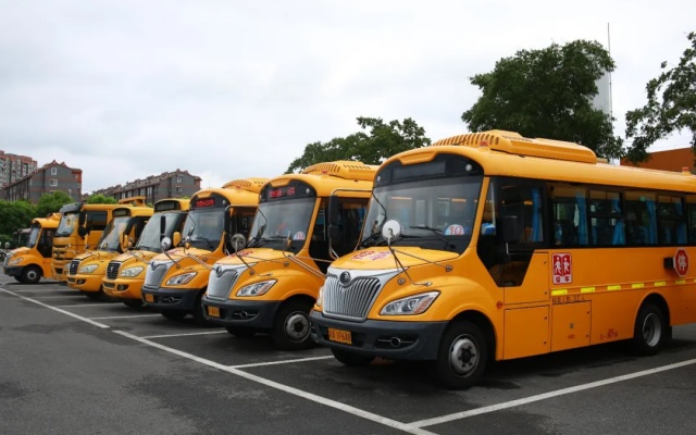 南京公交校車“大體檢”，助力“神獸”安全歸籠