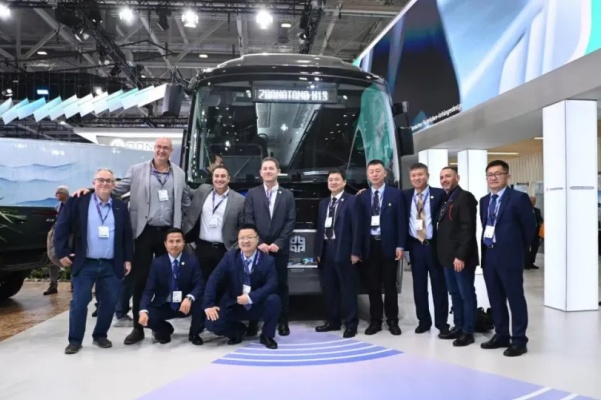 服務全球綠色交通！中通H13E首發亮相2024漢諾威國際商用車展