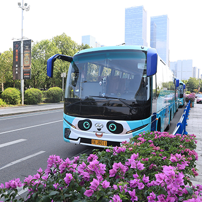 萌力變現 蘇州金龍新V系“熊貓巴士”解鎖旅運“流量密碼”