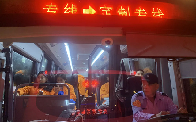 熱愛(ài)不止于終點(diǎn) 杭州公交陪你跑過(guò)2024杭馬的每一步
