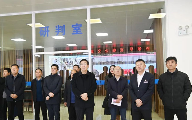 洛陽市政協副主席帶隊調研公交系統建設情況