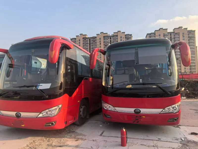 2021年6月 同款兩臺38座宇通6906氣囊旅游車 