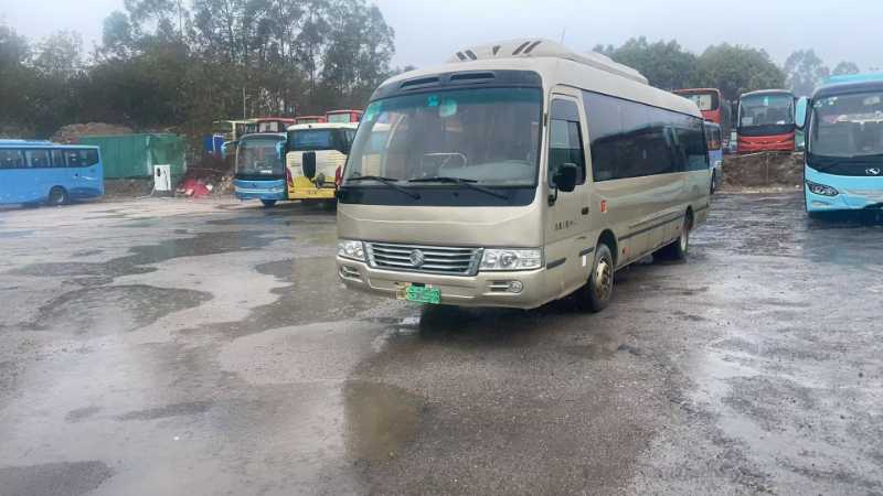 34座非營運(yùn)金旅6809新能源電車