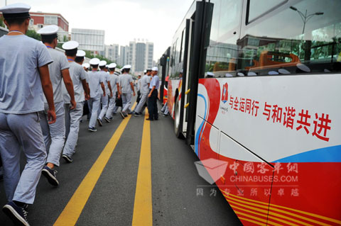  “零故障”服務(wù)全運(yùn)會(huì) 黃海客車(chē)成大型活動(dòng)“寵兒”