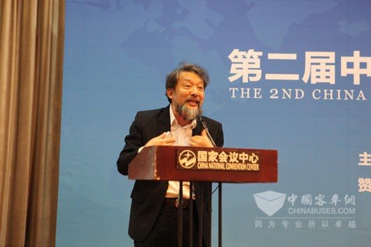 廈門理工學(xué)院中國(guó)未來巴士系統(tǒng)研究中心教授王健