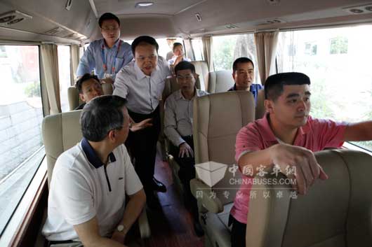 福建省機關多位領導乘坐金旅純電動考斯特,贊譽有加