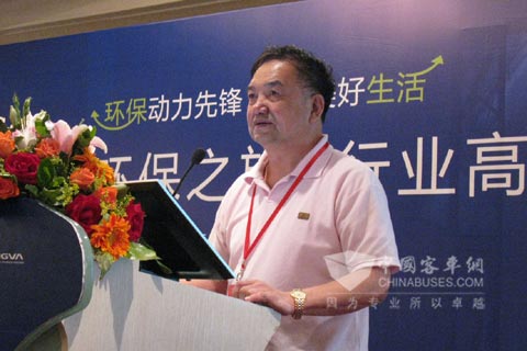 長沙市清潔汽車領(lǐng)導(dǎo)小組專家組組長李竹林