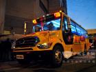 金龍`智慧校車`XMQ6100ASN4亮相中山站活動(dòng)
