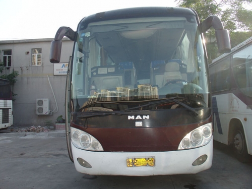 低價出售03年11月的6120H曼車,適合跑客運,旅游,單位用車等