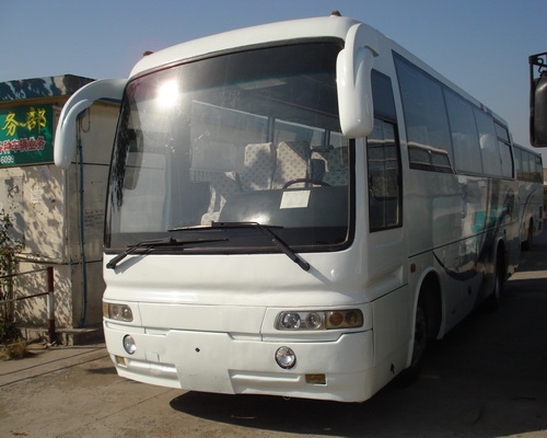 出售05年39座東風(fēng)客車
