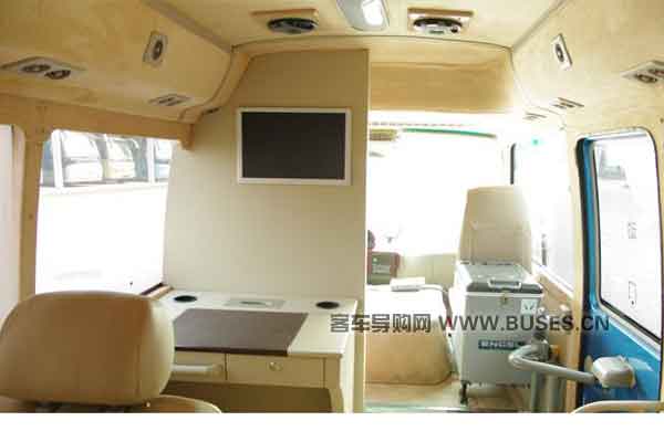 上饒SR6700HBEV客車（純電動(dòng)10-19座）