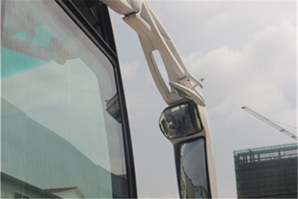 南京金龍NJL6117BEV7客車（純電動(dòng)24-53座）