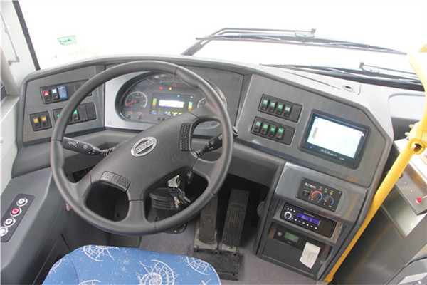 南京金龍NJL6859BEV26公交車（純電動(dòng)10-28座）